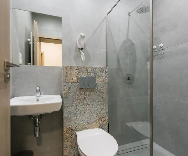 بيت شباب Sms Free Parking